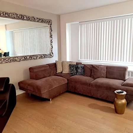 Apartment Piece Of Mind In Harlem *