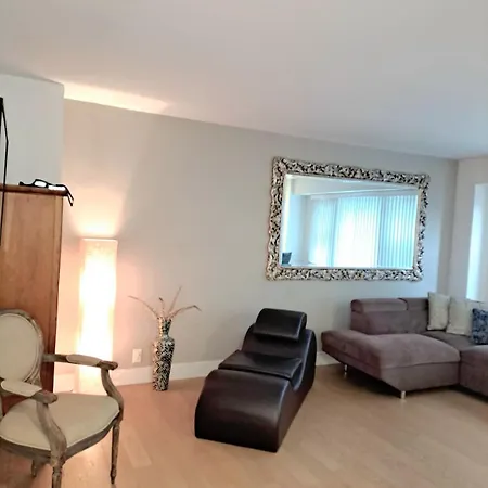 Piece Of Mind In Harlem Apartment New York