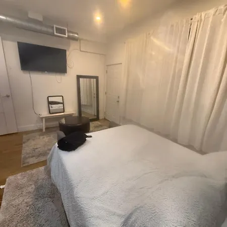 Starcrown Apartment