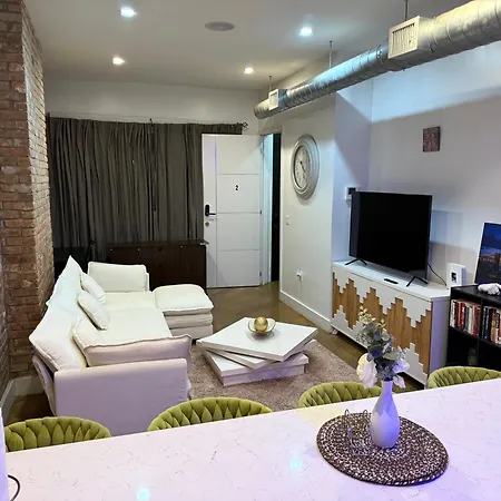 Starcrown Apartment