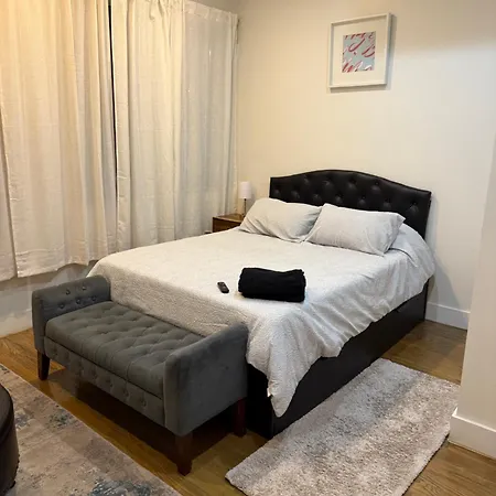 Starcrown Apartment