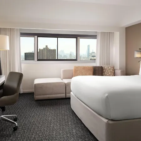 Millennium Hilton One Un Plaza Hotel 4*