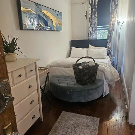 Apartment Harlem Brownstone