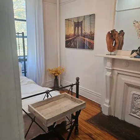 Harlem Brownstone Apartment New York