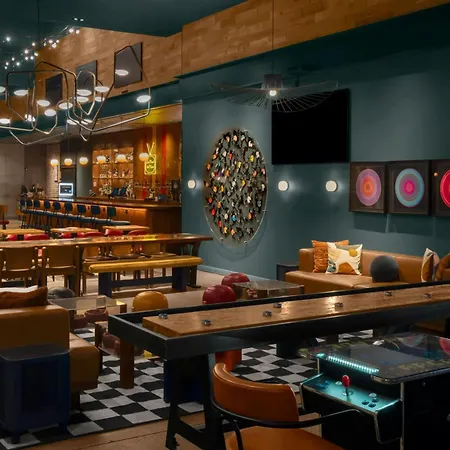 Moxy Nyc Downtown 3*