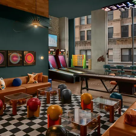 Moxy Nyc Downtown Hotel 3*