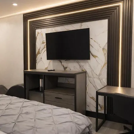Hotel Yankee Stadium 3*