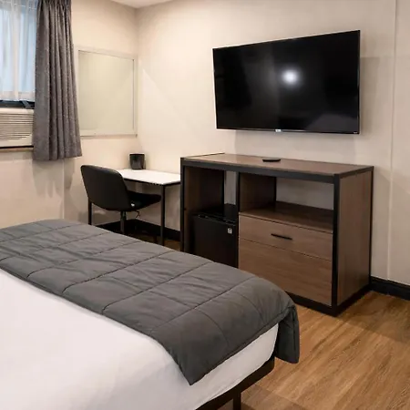 Yankee Stadium Hotel 3*