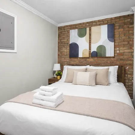 Trendy East Village Escape Apartment New York