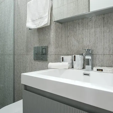 East Village Three Bedroom Condo-hotel Apartment *