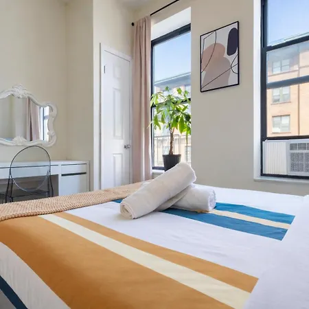 4 Bedroom Paradise Next To Park New York