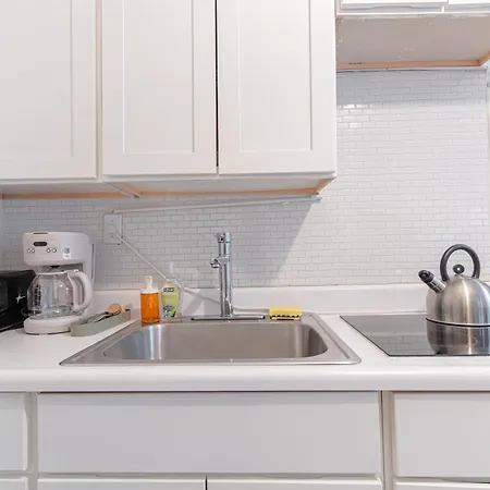 Apartment Charming 3bd In Manhattan