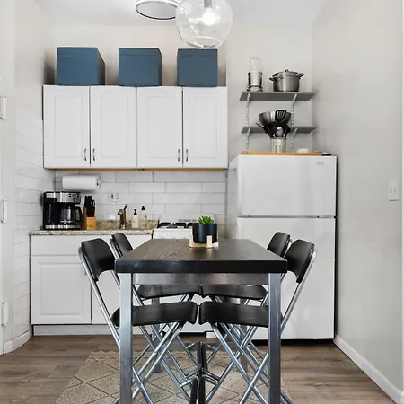 Lovely 2bed And 2bath With Unbeatable Location New York