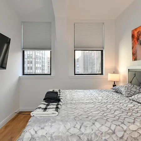 Luxury 3 Bedroom Retreat In Downtown Manhattan