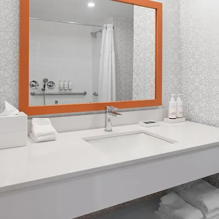 La Quinta & By Wyndham Queens Nyc Jfk Airtrain Hotel New York