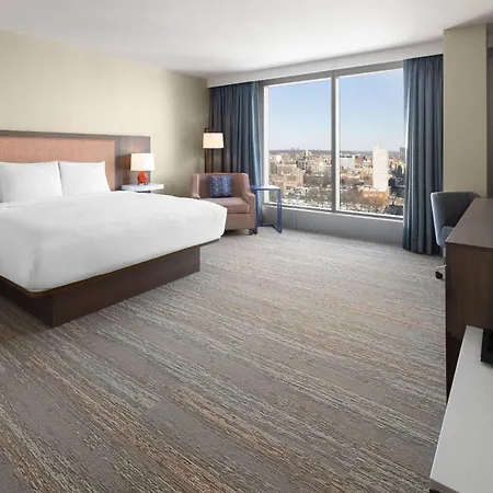 Hotel La Quinta & By Wyndham Queens Nyc Jfk Airtrain New York