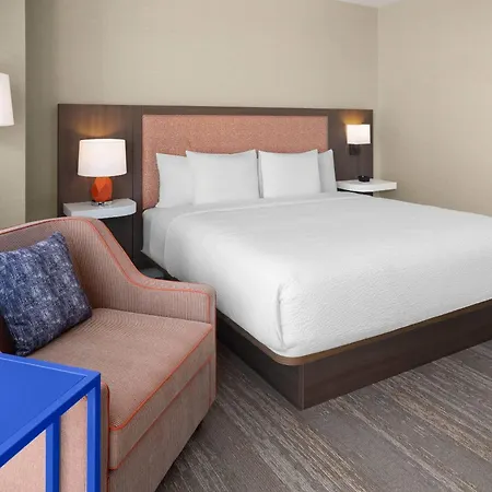 La Quinta & By Wyndham Queens Nyc Jfk Airtrain New York
