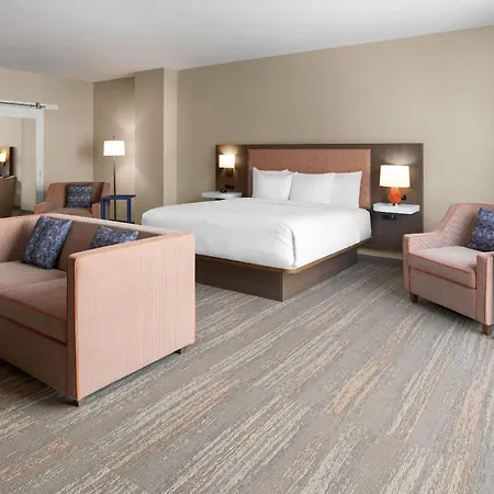La Quinta & By Wyndham Queens Nyc Jfk Airtrain Hotel 2*