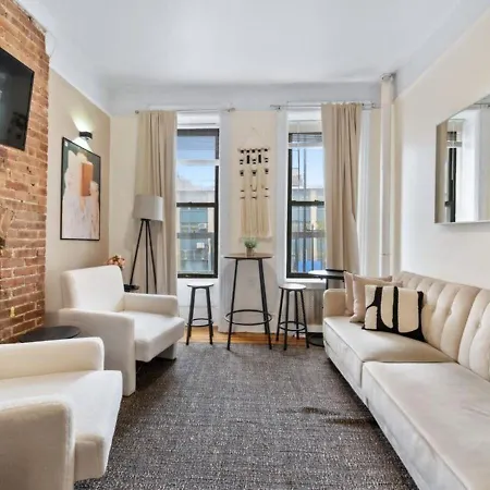 Upper West Side Furnished 1 Bedroom Apartment, June To Aug 90 Days Required Apartment