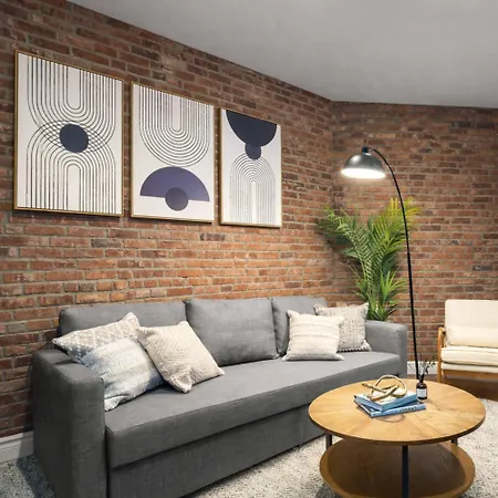 Apartment Modern Manhattan Haven Near Everything *