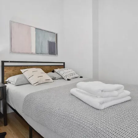Apartment 2 Bd Tranquil Unit Close To Park New York