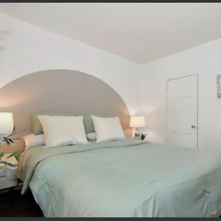 Four Bedroom Prime Furnished Rental, June To Aug 90 Days Required *