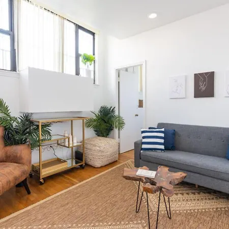 Amazing Furnished 1 Bedroom Midtown West * New York