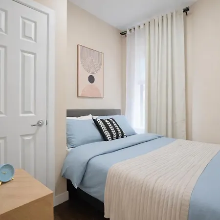 Apartment 3 Bd Idyllic Haven Next To Park *