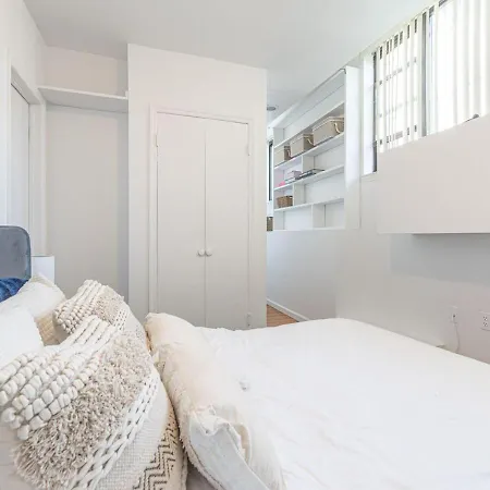 Amazing Furnished 1 Bedroom Midtown West Apartment New York