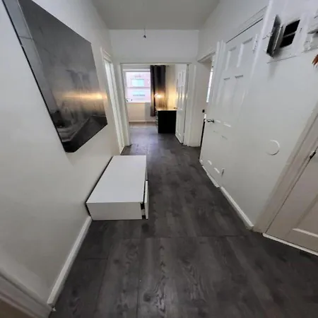Four Bedroom Prime Furnished Rental, June To Aug 90 Days Required *