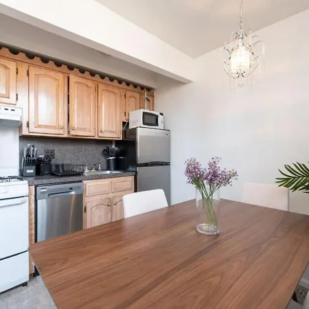 Amazing Furnished 1 Bedroom Midtown West