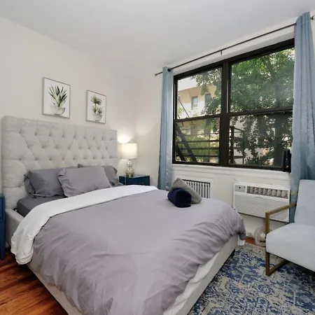 Apartment Charming Ues Studio, Walk To Subway & Park, June To Aug 90 Days Required New York