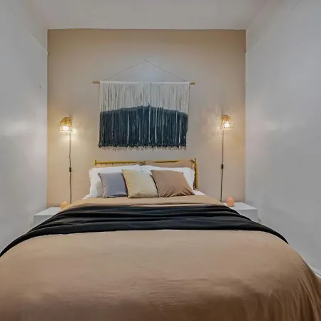Upper West Side Furnished 1 Bedroom Apartment, June To Aug 90 Days Required Apartment
