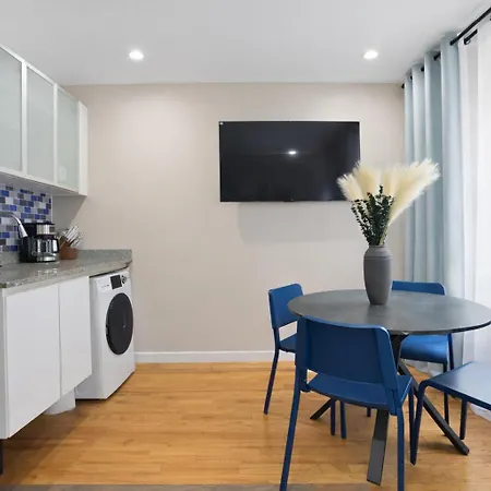 3br Welcoming Close To Park