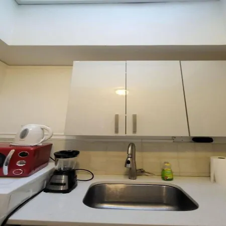 Apartment Four Bedroom Prime Furnished Rental, June To Aug 90 Days Required *