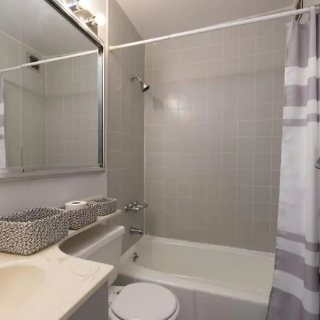 Amazing Furnished 1 Bedroom Midtown West * New York