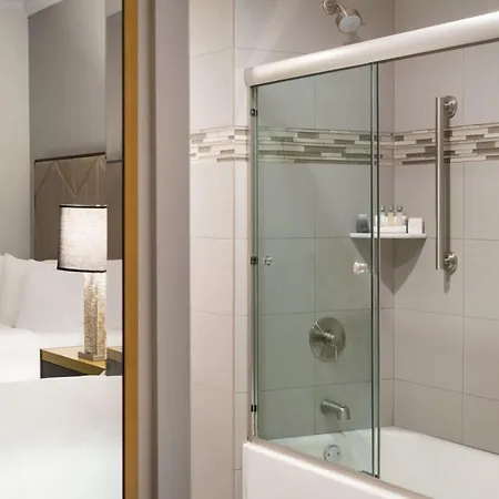 Martinique On Broadway, Curio Collection By Hilton Hotel New York