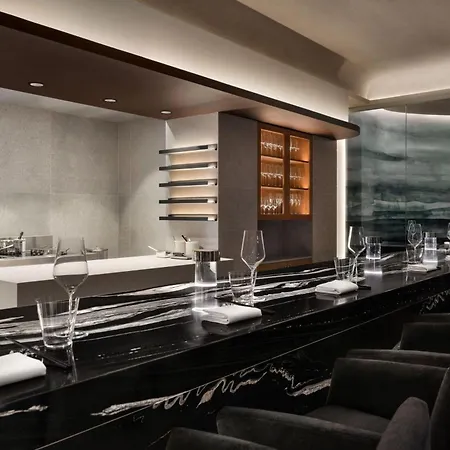 Martinique On Broadway, Curio Collection By Hilton 4* New York