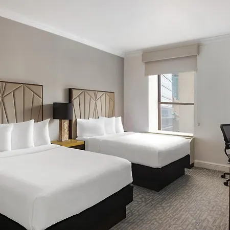 Martinique On Broadway, Curio Collection By Hilton Hotel 4*