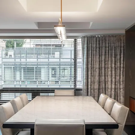 Hotel Conrad Downtown 5*