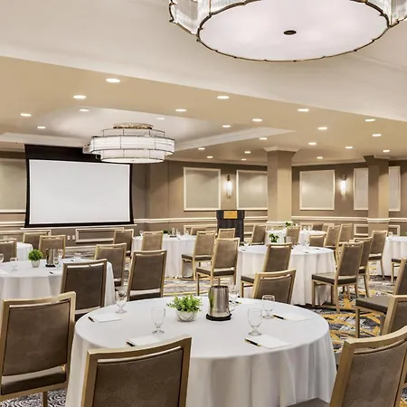 Martinique On Broadway, Curio Collection By Hilton 4* New York