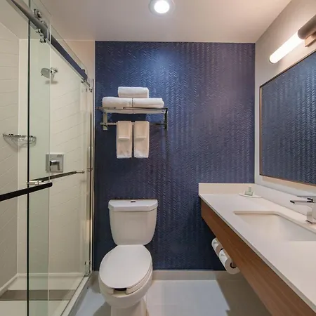 Fairfield By Marriott Jfk Airport Hotel 3*