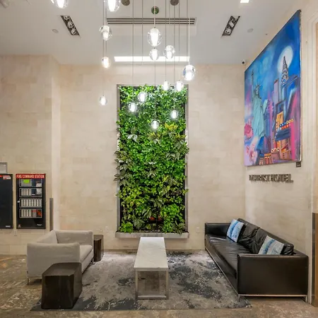 Hotel Distrikt City, Tapestry Collection By Hilton 4*