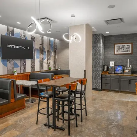 Distrikt City, Tapestry Collection By Hilton Hotel