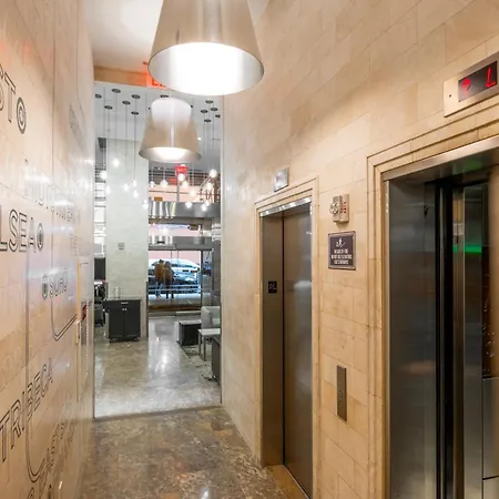 Distrikt City, Tapestry Collection By Hilton Hotel 4*