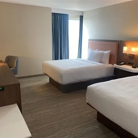 La Quinta & By Wyndham Queens Nyc Jfk Airtrain 2*