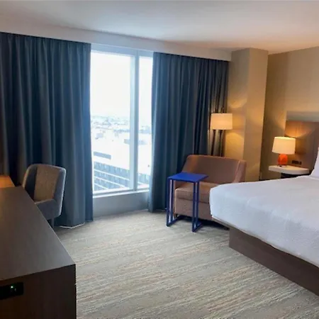La Quinta & By Wyndham Queens Nyc Jfk Airtrain Hotel