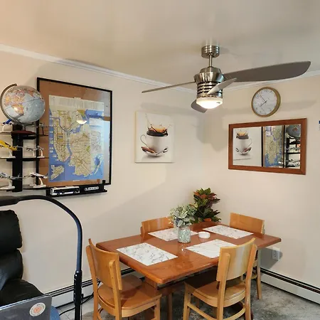 Two-bedroom Serviced Apartment: High-speed Wi-fi & Bi-monthly Housekeeping * New York
