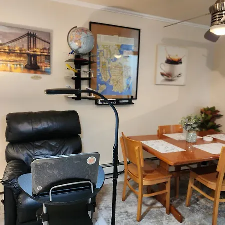 Two-bedroom Serviced Apartment: High-speed Wi-fi & Bi-monthly Housekeeping