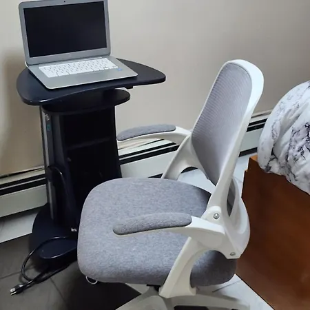 Apartment Two-bedroom Serviced Apartment: High-speed Wi-fi & Bi-monthly Housekeeping